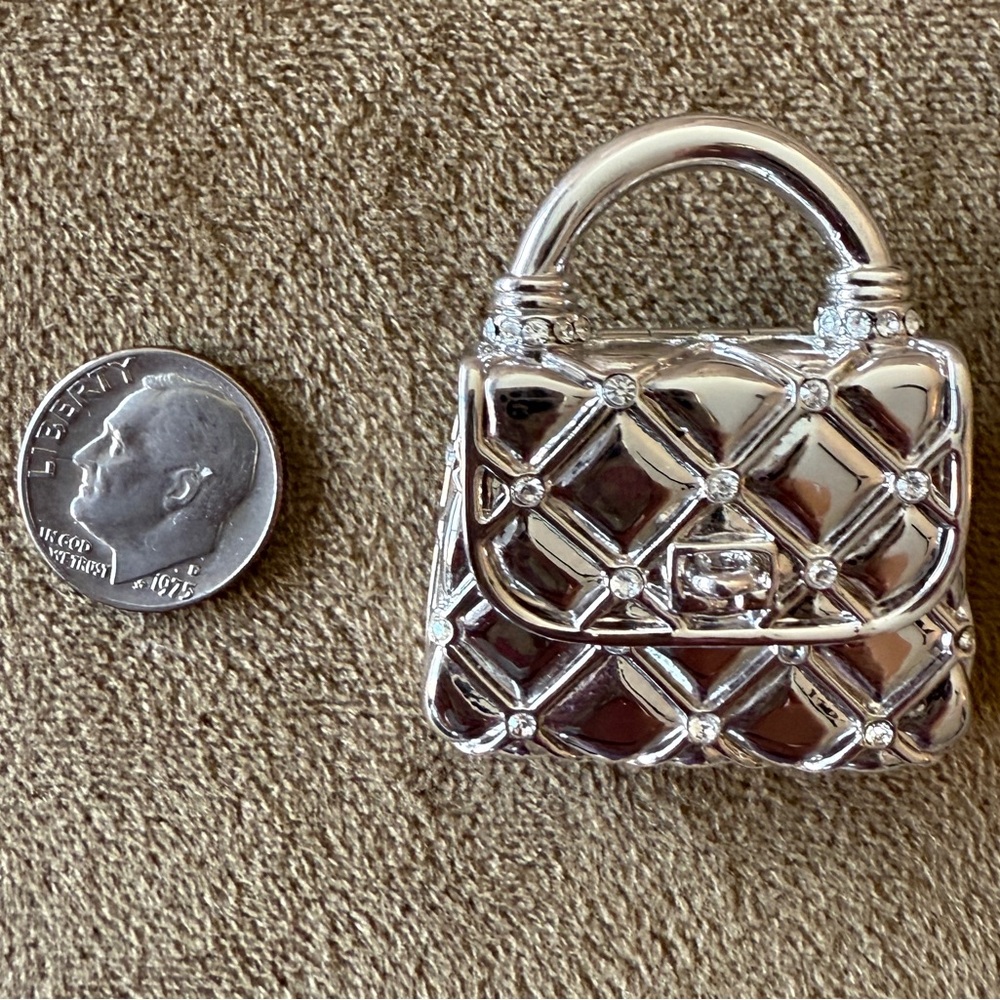 St John Vintage Silver Toned/Rhinestone Quilted Purse Brooch Very Good Condition - Picture 9 of 9